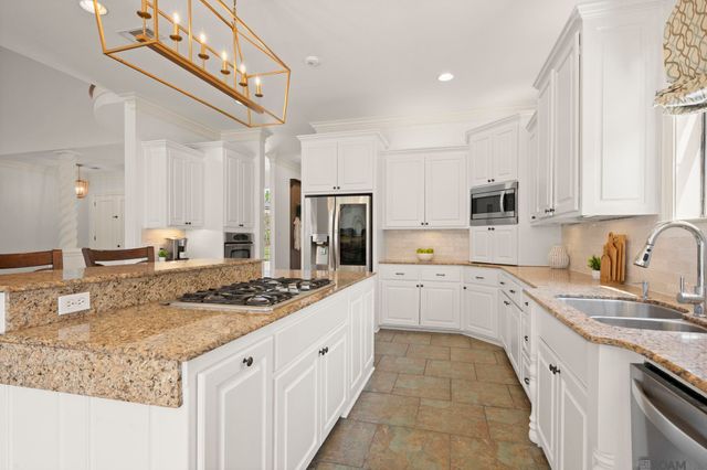 18205 Fountain Hill, Prairieville, LA 70769