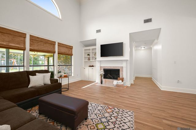 18205 Fountain Hill, Prairieville, LA 70769