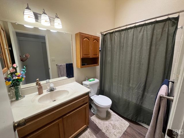2600 Brookside Drive 52, Bakersfield, CA 93311