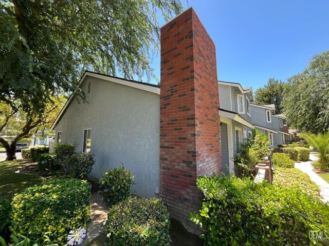 2600 Brookside Drive 52, Bakersfield, CA 93311