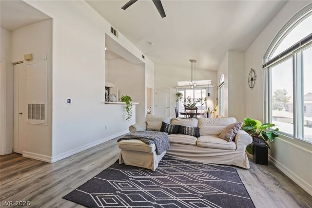 700 Carnegie Street 1921, Henderson, NV 89052