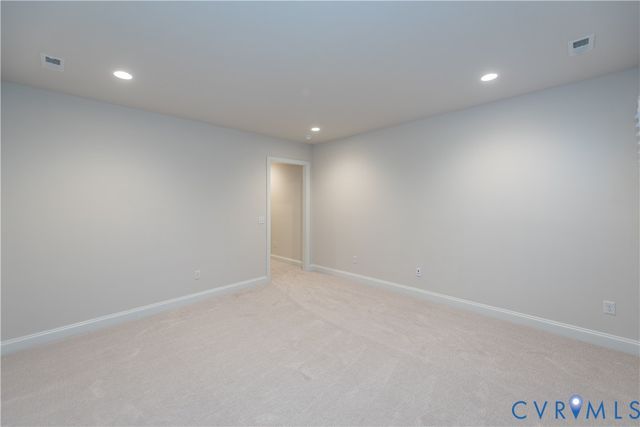 8716 Hope Farm Ln, Mechanicsville, VA 23111