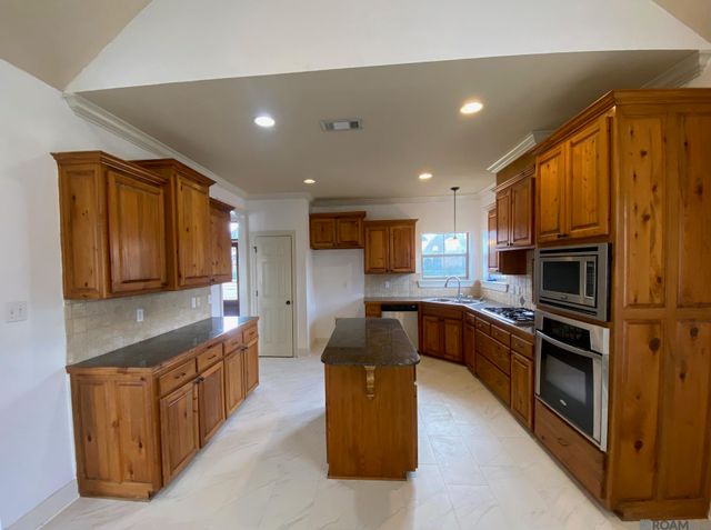 19203 Chardonnay Ave, Baton Rouge, LA 70817