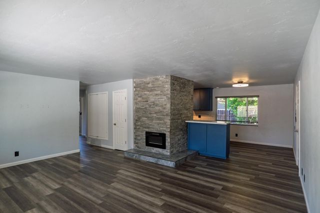 27 Emerald Drive, Merced, CA 95340