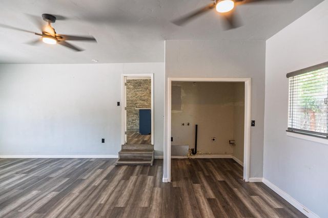 27 Emerald Drive, Merced, CA 95340