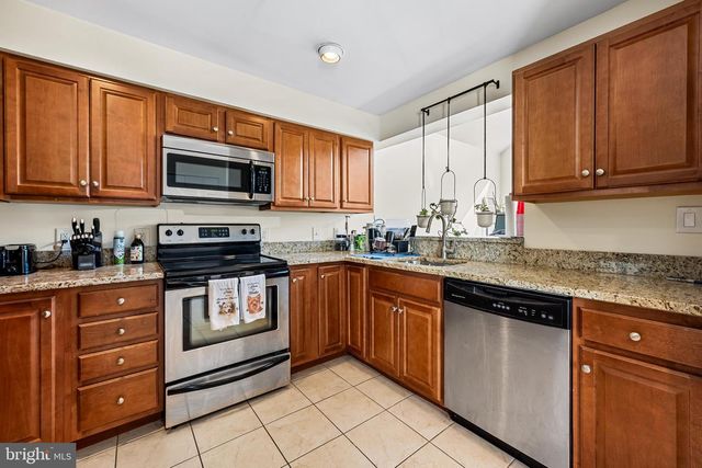 6045 FALLS RD, Baltimore, MD 21209