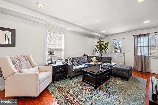 6045 FALLS RD, Baltimore, MD 21209