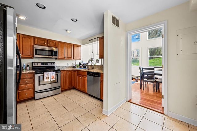 6045 FALLS RD, Baltimore, MD 21209