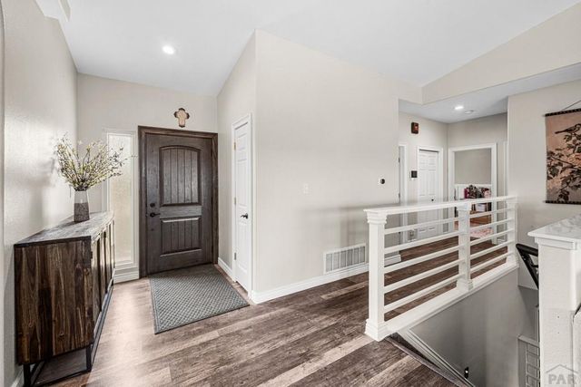 1165 W Meadowmoor Dr, Pueblo, CO 81007
