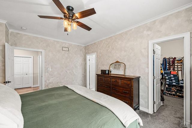1165 W Meadowmoor Dr, Pueblo, CO 81007