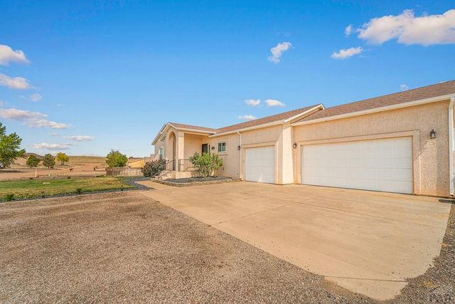 1165 W Meadowmoor Dr, Pueblo, CO 81007
