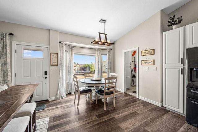 1165 W Meadowmoor Dr, Pueblo, CO 81007