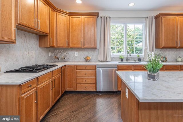 2062 SILVERWOOD DR, Newtown, PA 18940