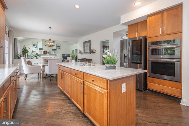 2062 SILVERWOOD DR, Newtown, PA 18940