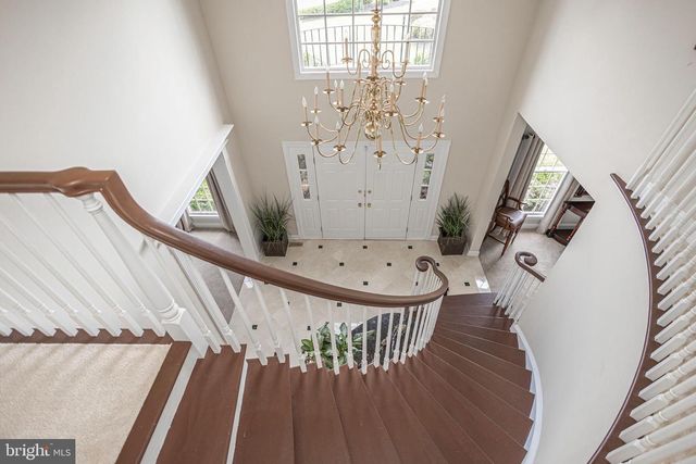 2062 SILVERWOOD DR, Newtown, PA 18940
