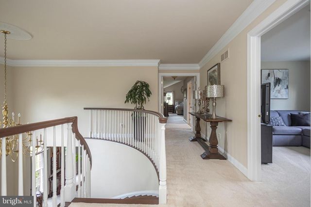 2062 SILVERWOOD DR, Newtown, PA 18940