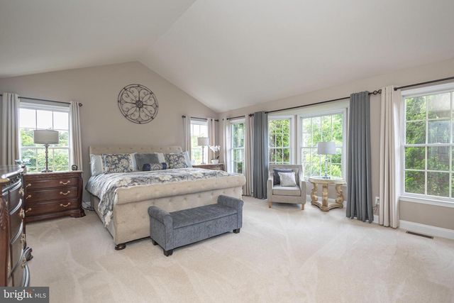 2062 SILVERWOOD DR, Newtown, PA 18940