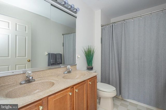 2062 SILVERWOOD DR, Newtown, PA 18940