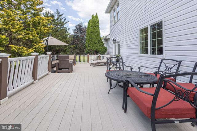 2062 SILVERWOOD DR, Newtown, PA 18940
