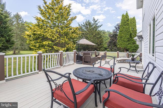 2062 SILVERWOOD DR, Newtown, PA 18940