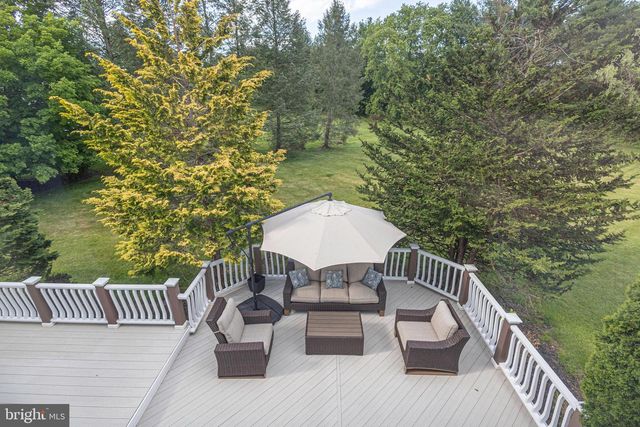 2062 SILVERWOOD DR, Newtown, PA 18940