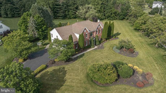2062 SILVERWOOD DR, Newtown, PA 18940