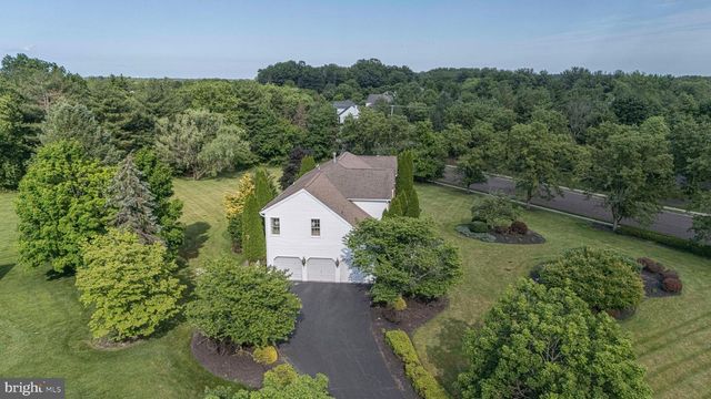 2062 SILVERWOOD DR, Newtown, PA 18940