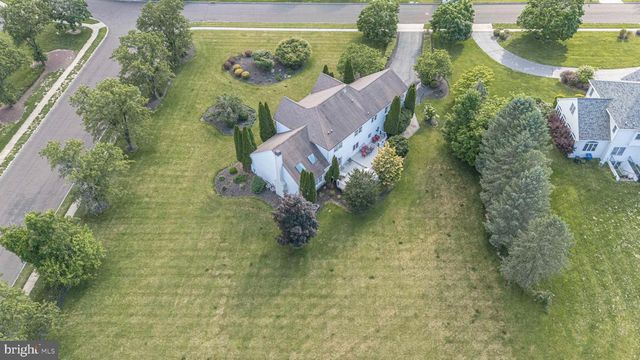 2062 SILVERWOOD DR, Newtown, PA 18940