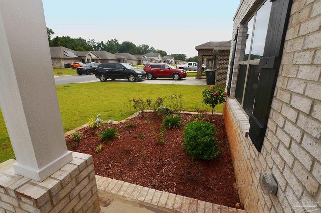 6359 Burrow Ln, Pensacola, FL 32526