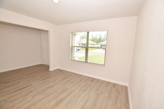 6359 Burrow Ln, Pensacola, FL 32526