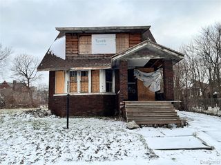 87 Hazelwood, Wayne, MI 48202