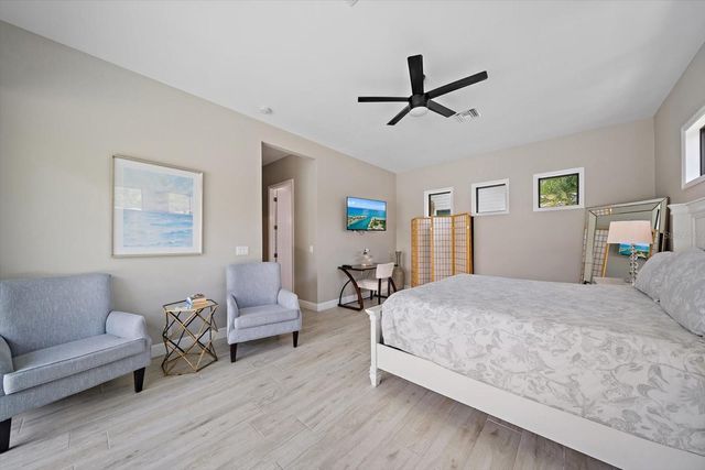 1905 TULIP DRIVE, Sarasota, FL 34239