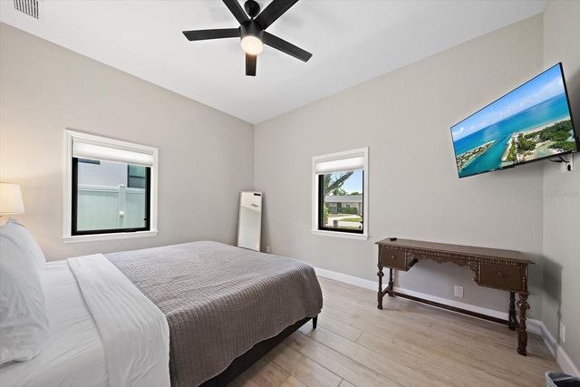 1905 TULIP DRIVE, Sarasota, FL 34239