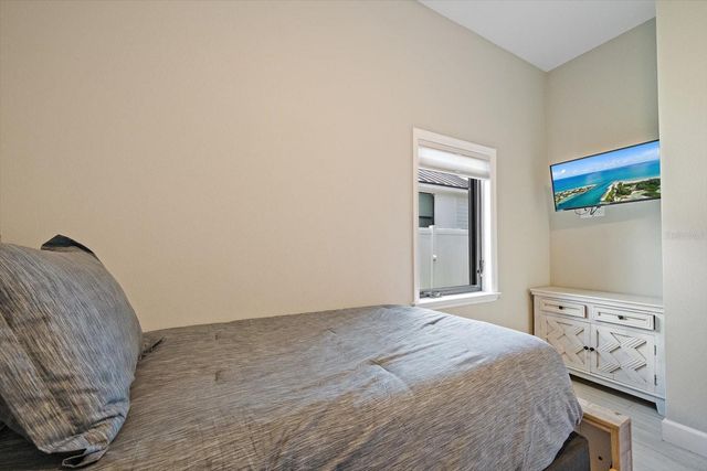 1905 TULIP DRIVE, Sarasota, FL 34239