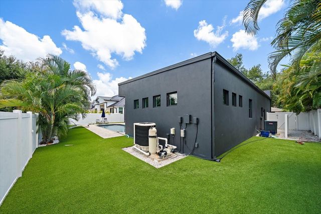 1905 TULIP DRIVE, Sarasota, FL 34239