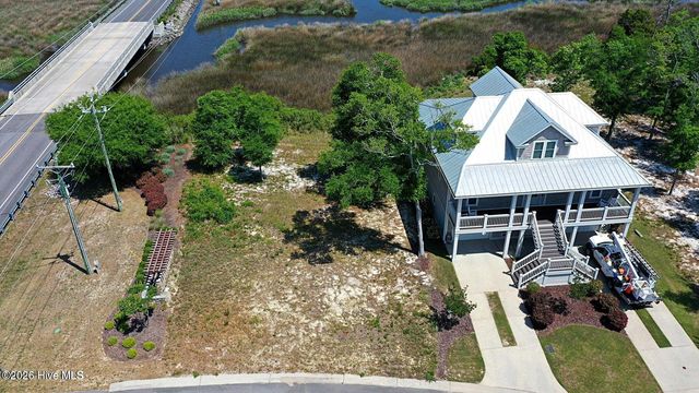 105 Mistiflower Court, Wilmington, NC 28412