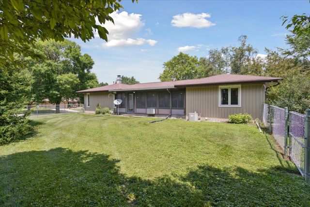1619 Arnold Avenue, Rockford, IL 61108