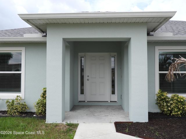1530 Paley Circle SE, Palm Bay, FL 32909