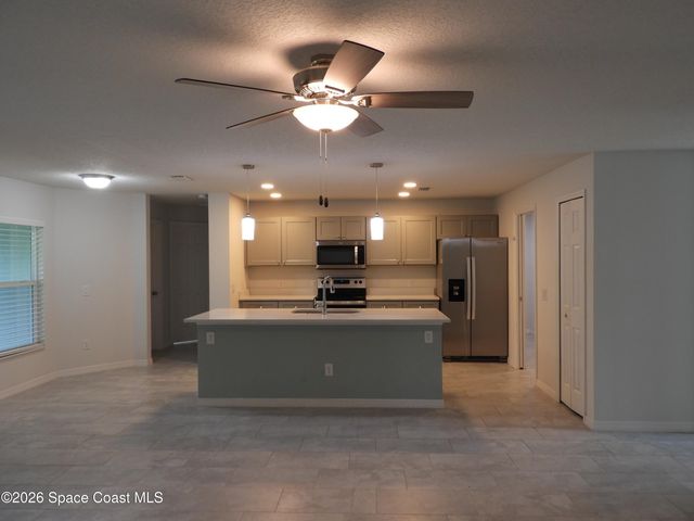 1530 Paley Circle SE, Palm Bay, FL 32909