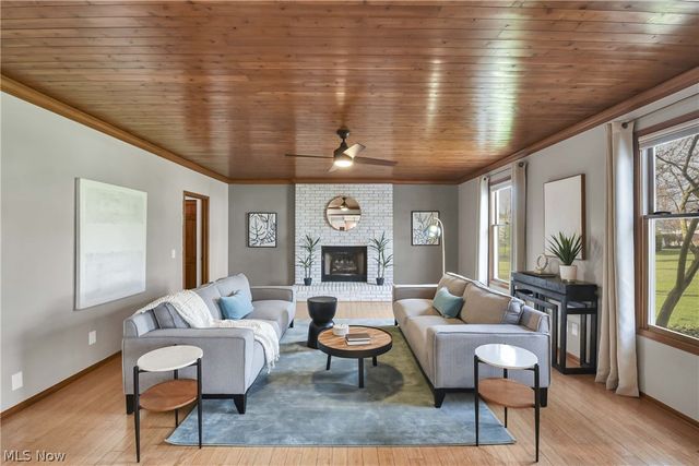 19726 Summer Place Drive, Strongsville, OH 44149