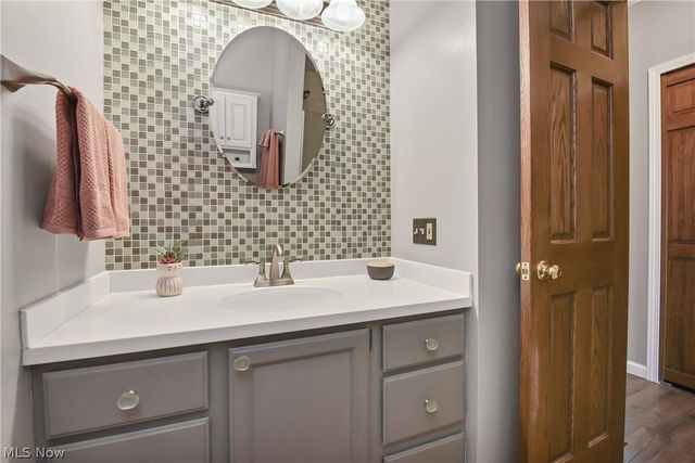 19726 Summer Place Drive, Strongsville, OH 44149