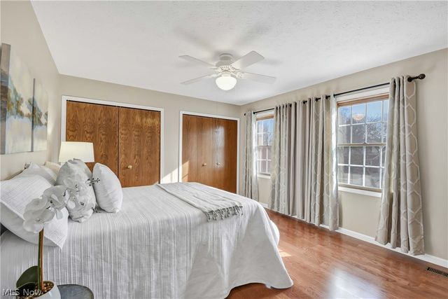 19726 Summer Place Drive, Strongsville, OH 44149