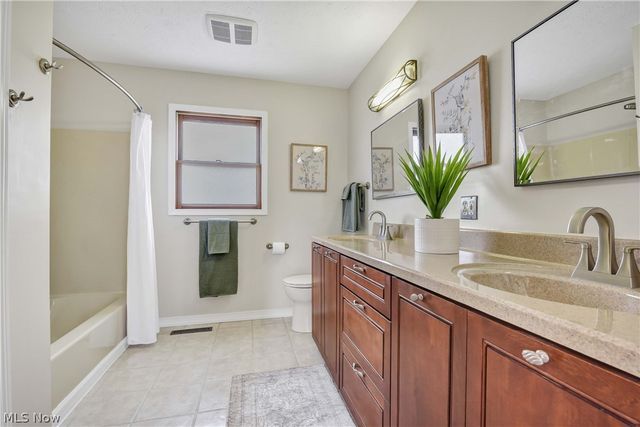 19726 Summer Place Drive, Strongsville, OH 44149