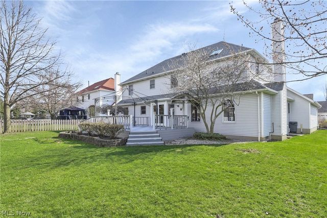 19726 Summer Place Drive, Strongsville, OH 44149