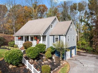 8 Alexander Chapel Drive, Asheville, NC 28804