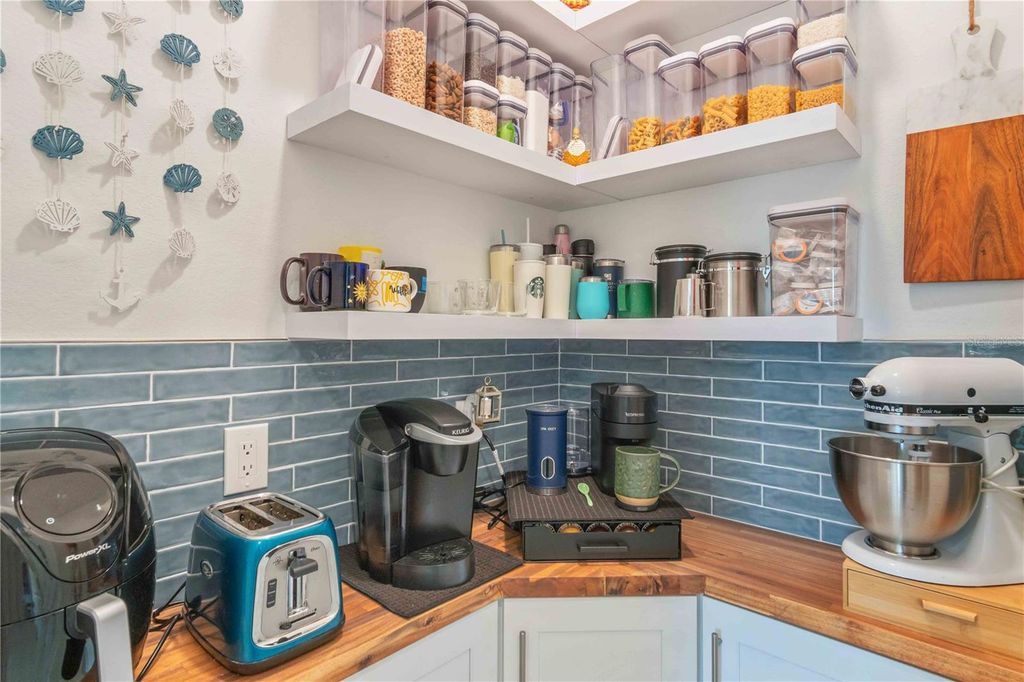 Image 17 of property listing at 1602 SUNSET PRESERVE WAY, Port Charlotte, FL 33953