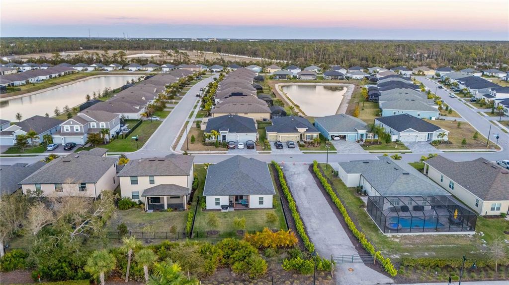 Image 4 of property listing at 1602 SUNSET PRESERVE WAY, Port Charlotte, FL 33953