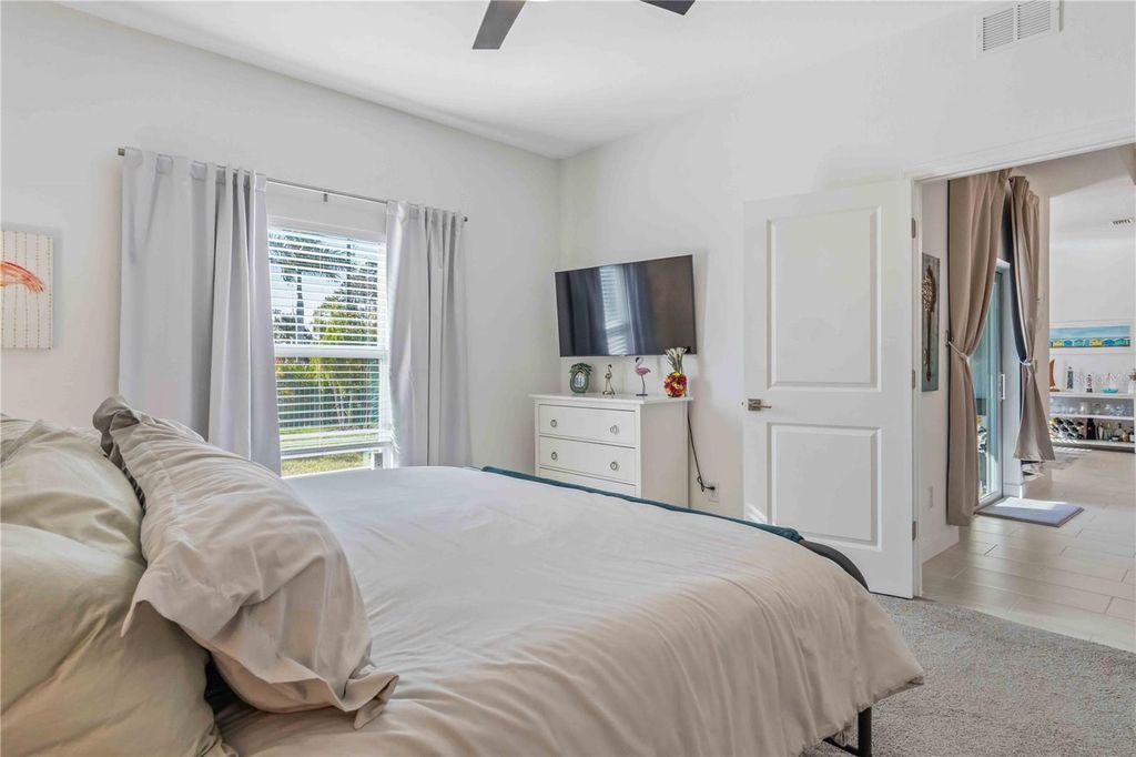 Image 35 of property listing at 1602 SUNSET PRESERVE WAY, Port Charlotte, FL 33953