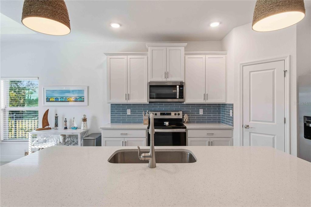 Image 8 of property listing at 1602 SUNSET PRESERVE WAY, Port Charlotte, FL 33953