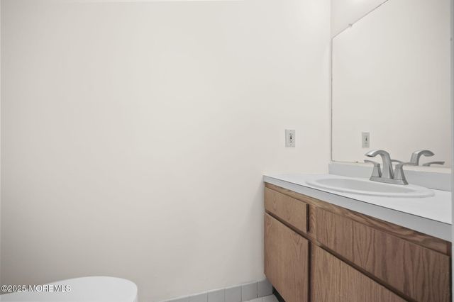 120 Joan Court, Jackson, NJ 08527